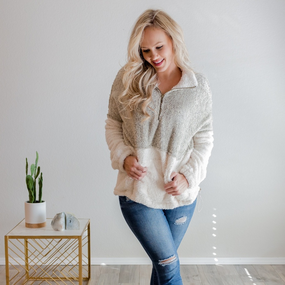 'Block Party' Two-Toned Sherpa Pullover - Grey